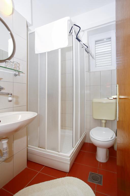 Rooms & Apartments Soline Nuove Biograd Na Moru Exterior foto